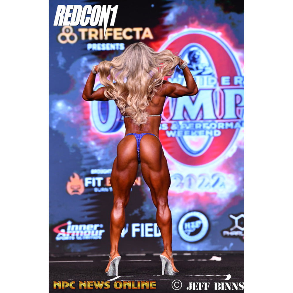 Isa Pereira 2022 Olympia, Isa Blue